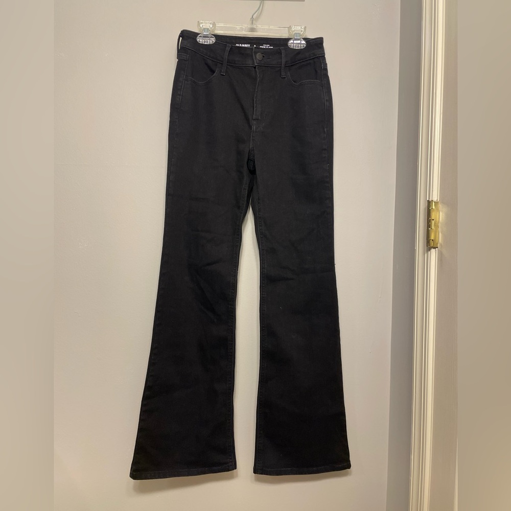 High-waisted Black Bootcut Jeans